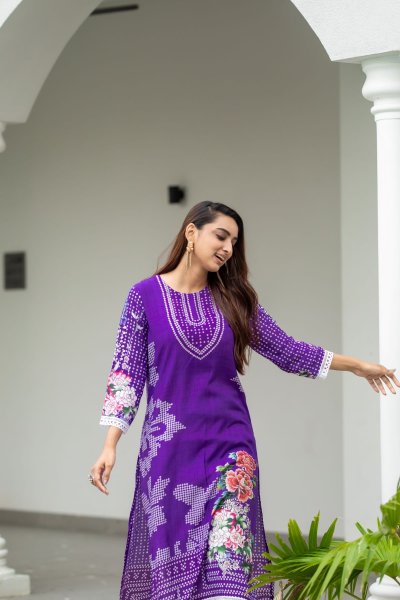 FLORAL PRINTED KURTA WITH TROUSER KURTA SET