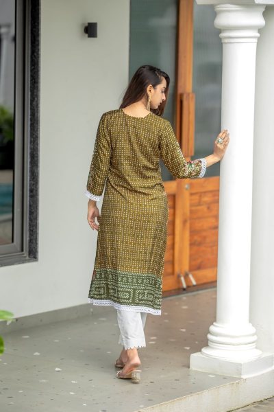 FLORAL PRINTED KURTA WITH TROUSER KURTA SET