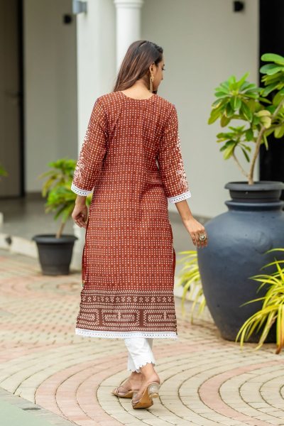 FLORAL PRINTED KURTA WITH TROUSER KURTA SET