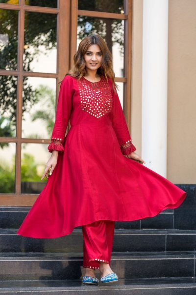 KURTA SET WITH MIRROR WORK KURTA SET