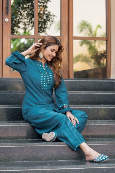 KURTA SET WITH MIRROR WORK KURTA SET