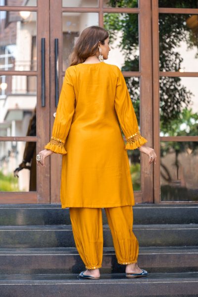 KURTA SET WITH MIRROR WORK KURTA SET